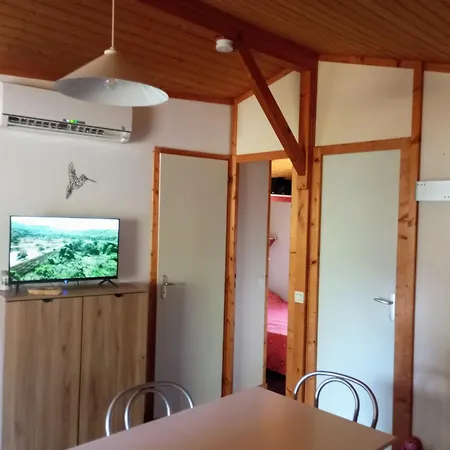 Chalet Exclusive Fin Aout Chalet Cosy Agde 6 Pers, Clim, Piscine, Pinede, Parking, Calme Mediterranee Agde
